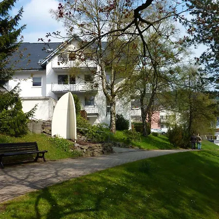 Apartament E Am Kurpark